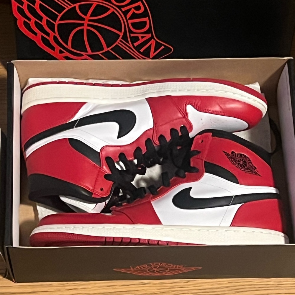 NIKE AIR JORDAN 1 HIGH CHICAGO 2013 WHITE BLACK VARSITY RED 332550 163 sz 11